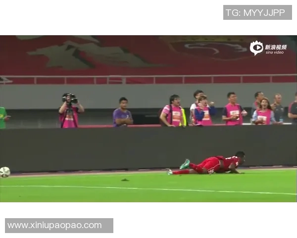 最会整活的足球明星们如何用幽默与创意征服球迷的心