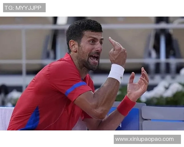 足球明星最出名的瞬间与传奇故事揭示他们背后的努力与荣耀